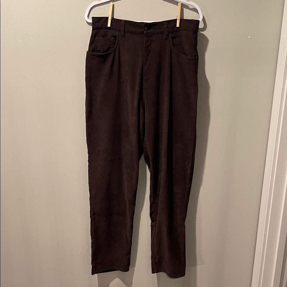 Bill Blass Women's Straight Leg Pants in Deep Brown